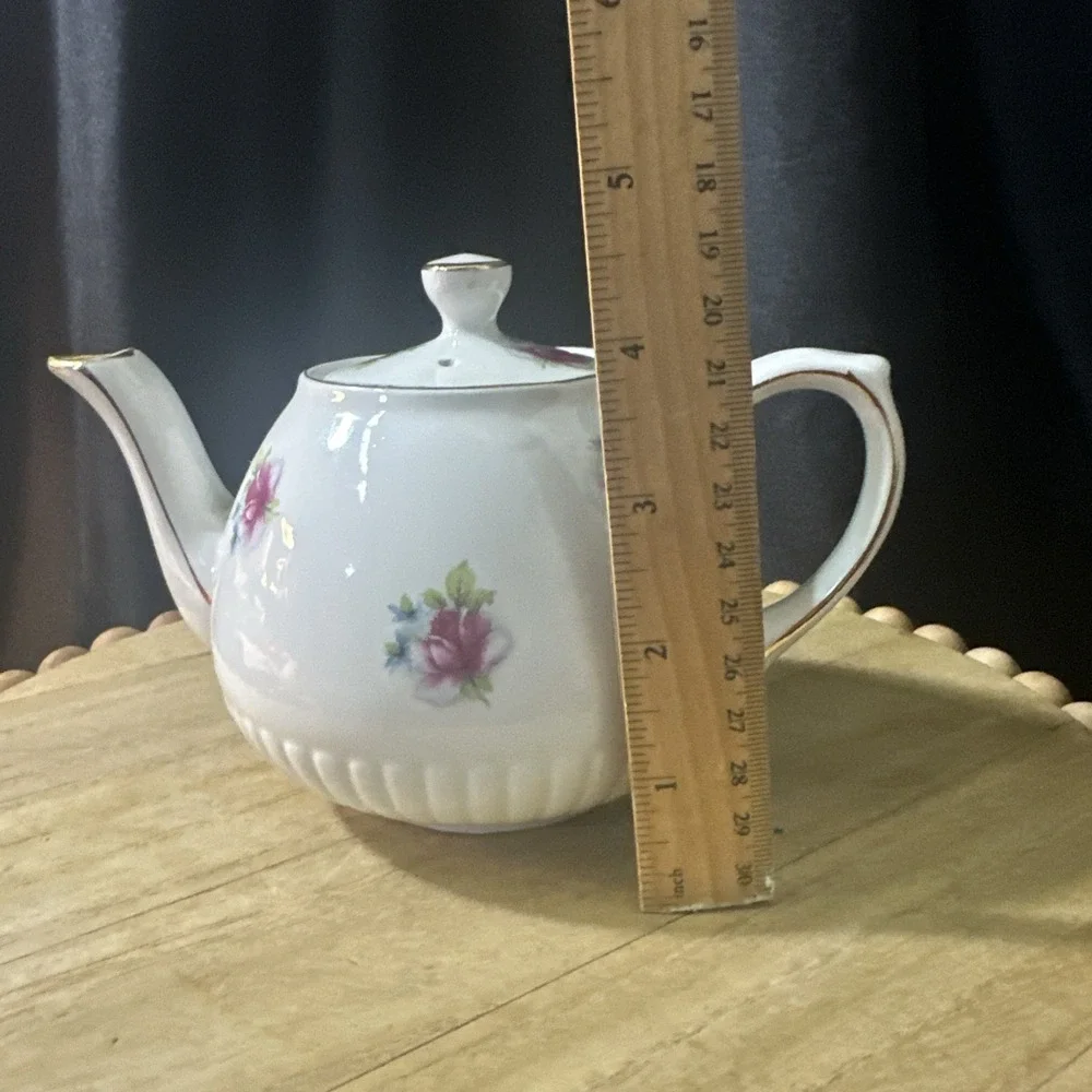 Vintage Ellgreave Wood & Sons England Teapot
